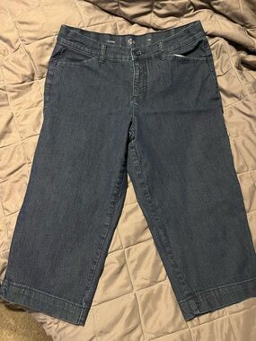 St. John's Bay Dark Blue Cropped Capri Jeans